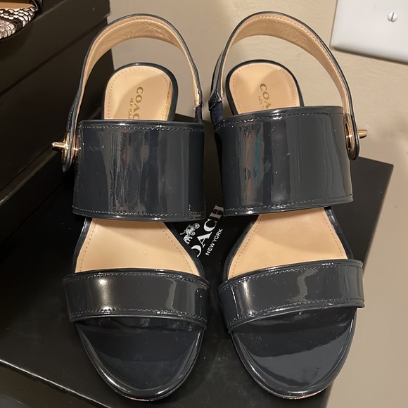 Coach  heels - Picture 2 of 5